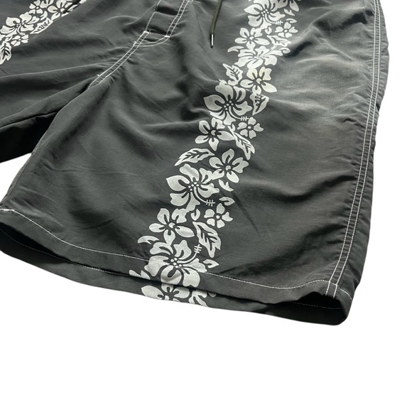 Polo by Ralph Lauren Green White Floral Shorts Size 42 - Picture 3 of 7